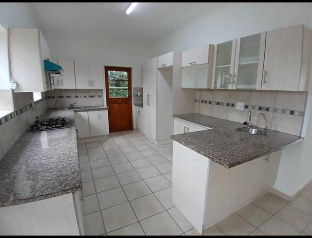 2 BEDROOM HOUSE FOR SALE IN STILBAAI-WES